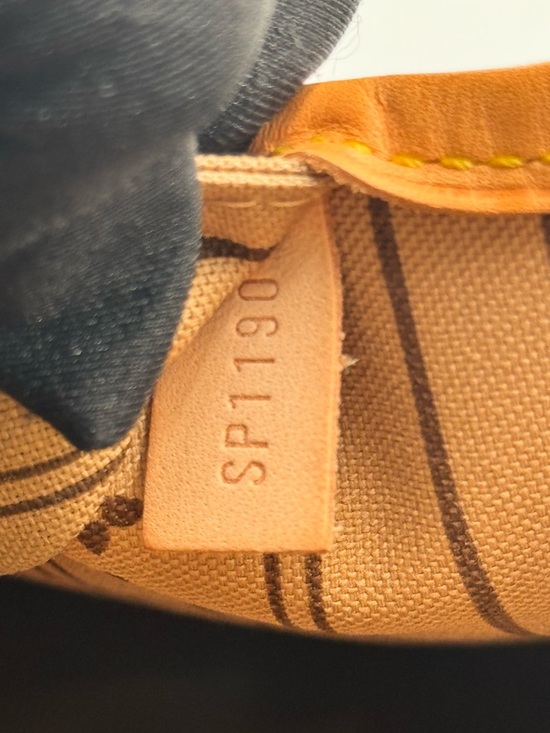 Louis Vuitton Monogram Canvas Tote with Green & Pink Center Stripe - Picture 15 of 16